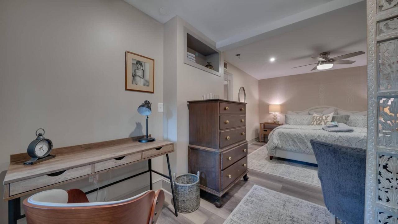 The Suite In A Historic Carriage House Kennett Square Bagian luar foto